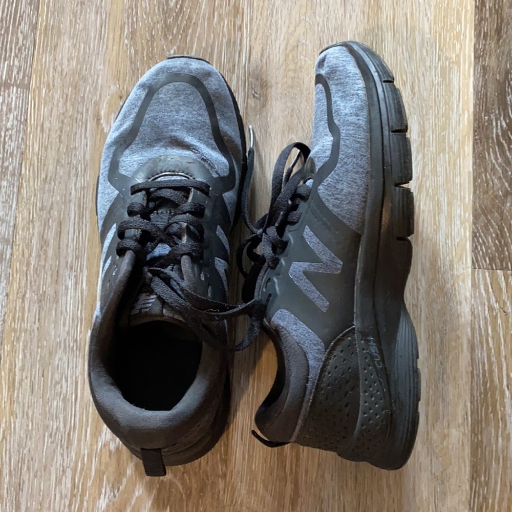 Running Shoes - Picture 2 of 2